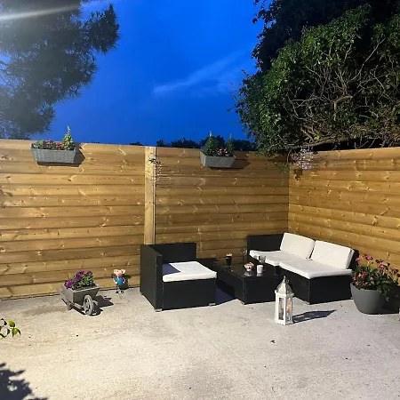 Διαμέρισμα Cosy Country Near Emerald Park *